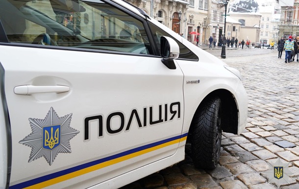 Новини України - Поліцейського звинуватили у насильстві над дитиною на Львівщині