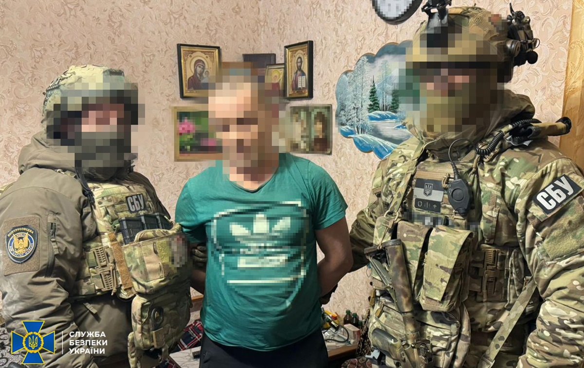 Новини України - СБУ затримала агента РФ, який коригував авіаудари по Слов’янську