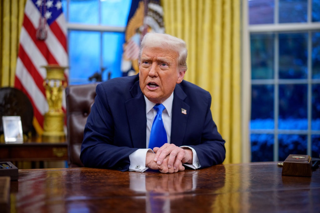 Новини світу - Трамп розповів про таємний обмін з Росією