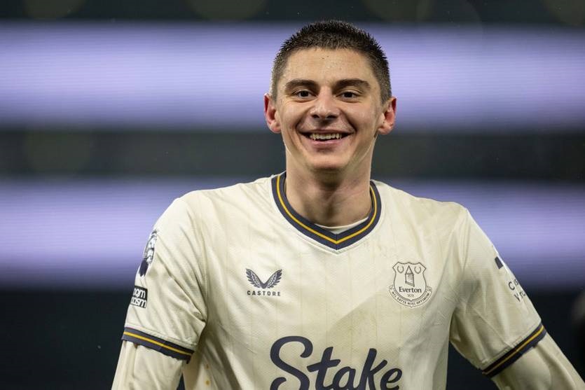 Новини спорту - Тренер Евертона оцінив гру Миколенка
