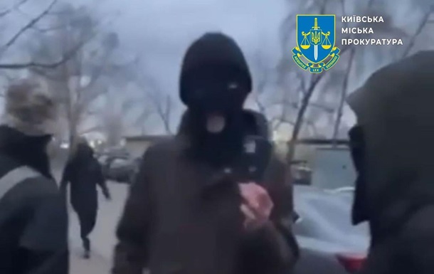 Без категорії - У Києві підлітки побили юнака ланцюгом
