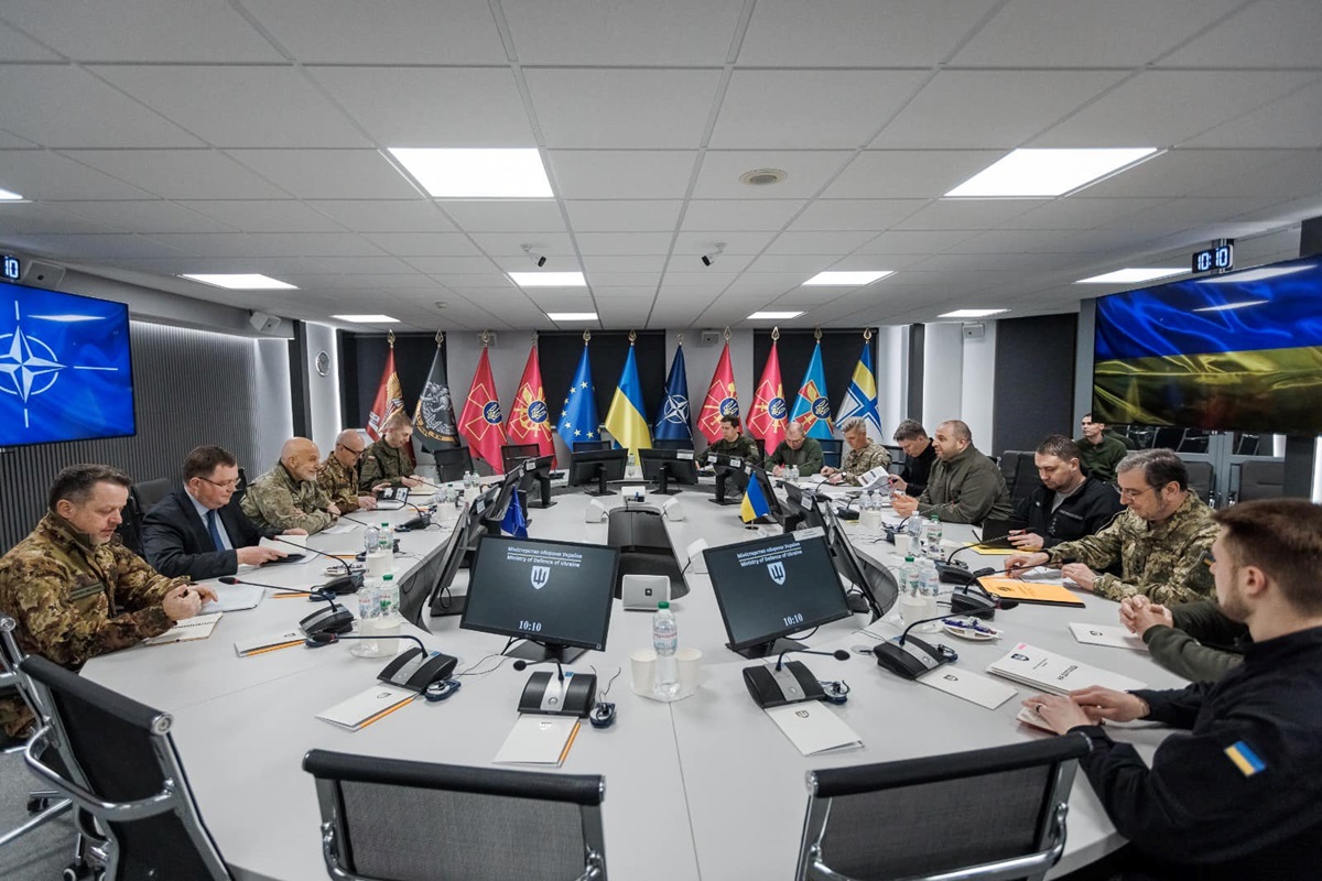 Новини України - Умєров і голова Військового комітету НАТО обговорили пріоритети у допомозі