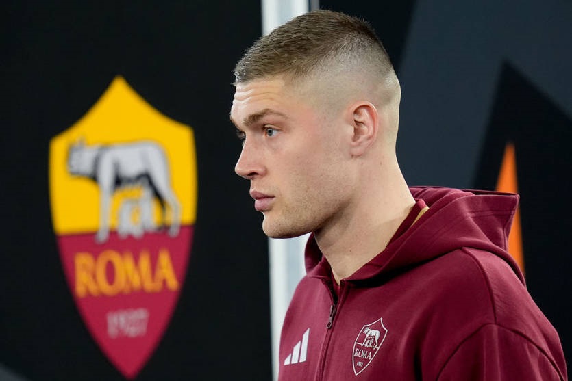 Новини спорту - Довбик і Яремчук отримали середні оцінки за матчі Ліги Європи