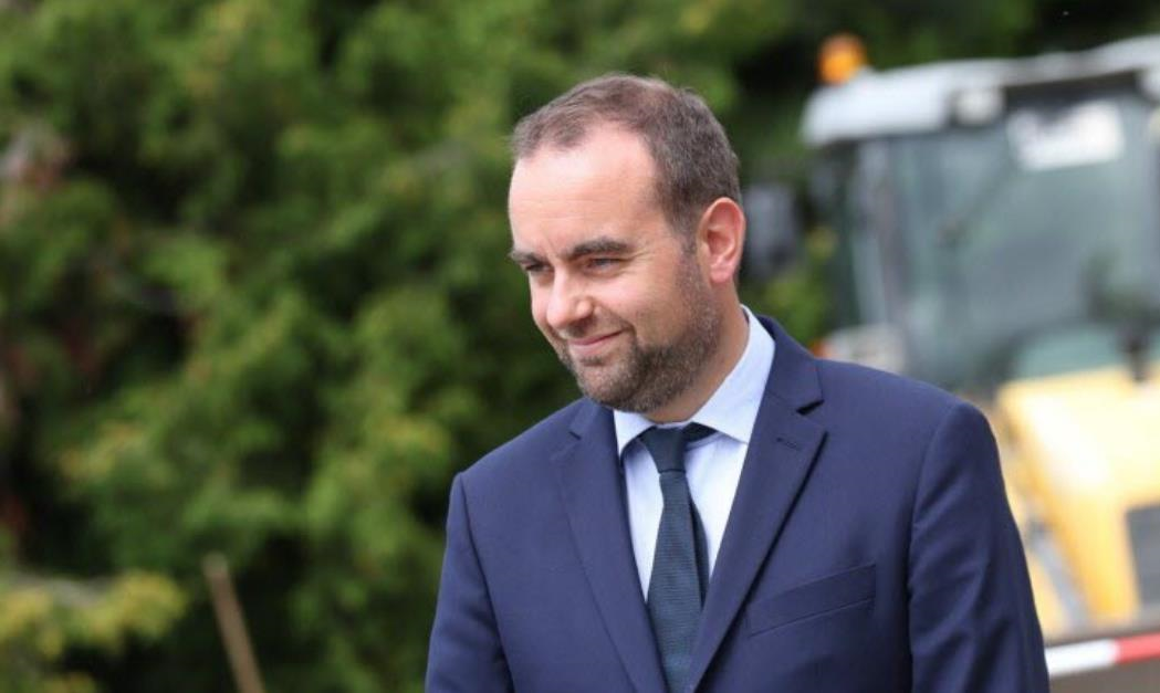 Новини світу - Париж передасть Києву зброю на 195 млн. євро