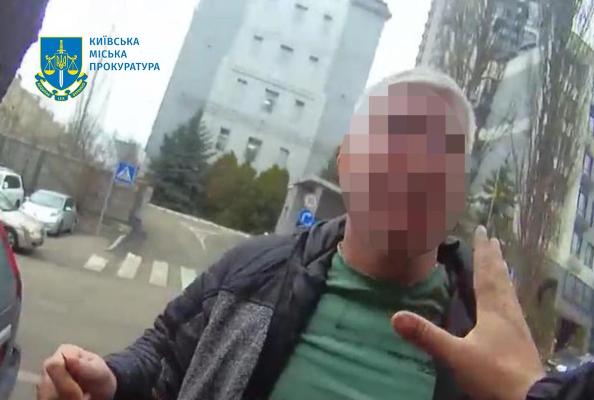 Новини Києва - Побиття інспектора з паркування у Києві: водія затримали