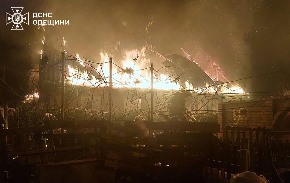 Без категорії - РФ вдарила по енергооб'єкту під Одесою