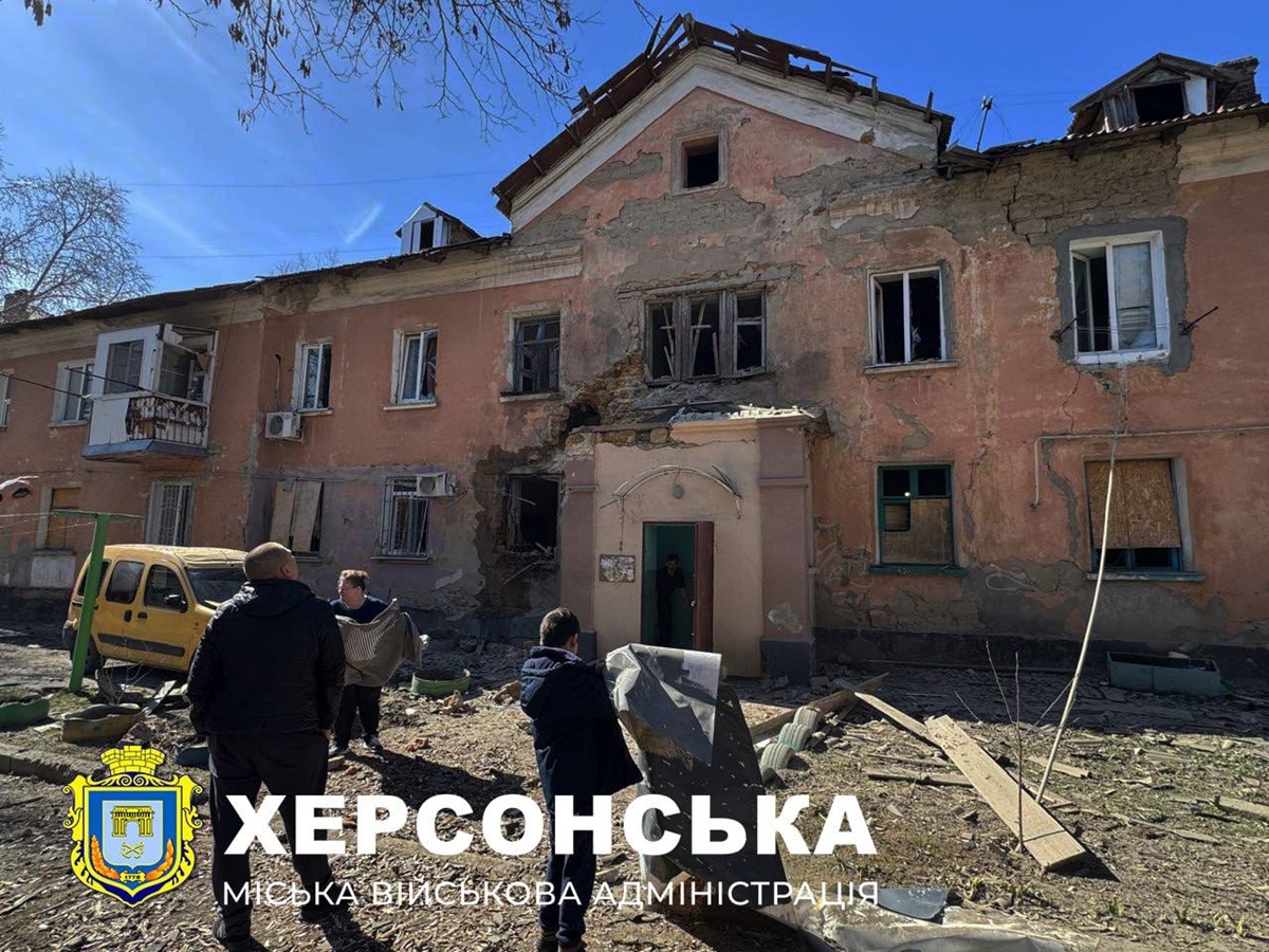 Новини України - Росіяни вдарили по Херсону, є постраждалі