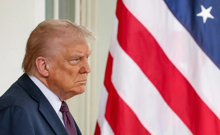 Новини світу - Трамп підписав указ про визнання англійської державною мовою у США