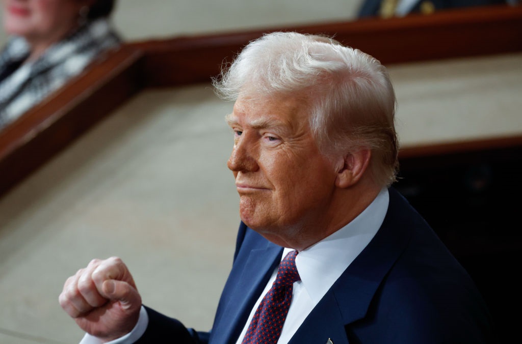 Новини світу - Трамп заявив про "жорстку позицію" щодо Росії