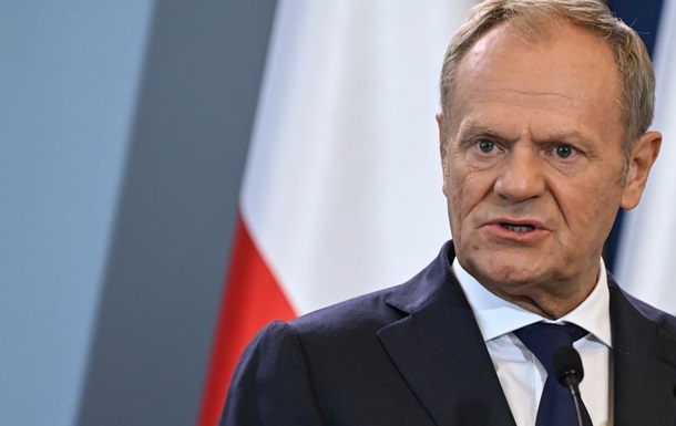 Новини світу - Туск підтвердив зупинку допомоги США для України