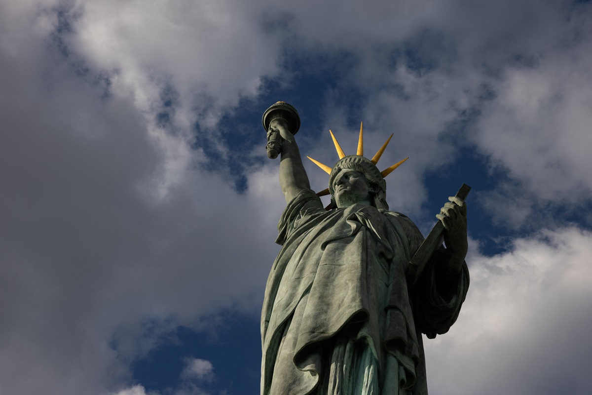 Новини світу - У Франції зажадали від США повернення Статуї Свободи