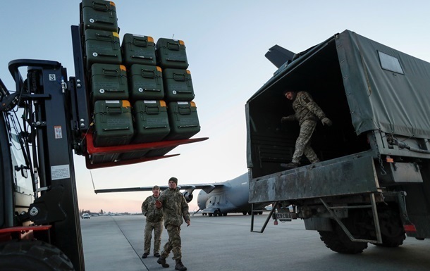 Новини України - У Раді відреагували на паузу в допомозі від США