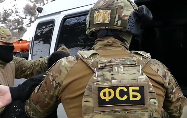 Новини світу - У РФ затримали громадянина, який передав відомості про військовий об'єкт РФ