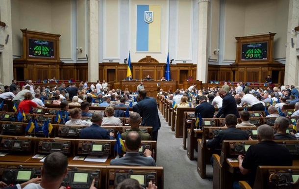 Новини України - Українським поліцейським підвищать зарплати
