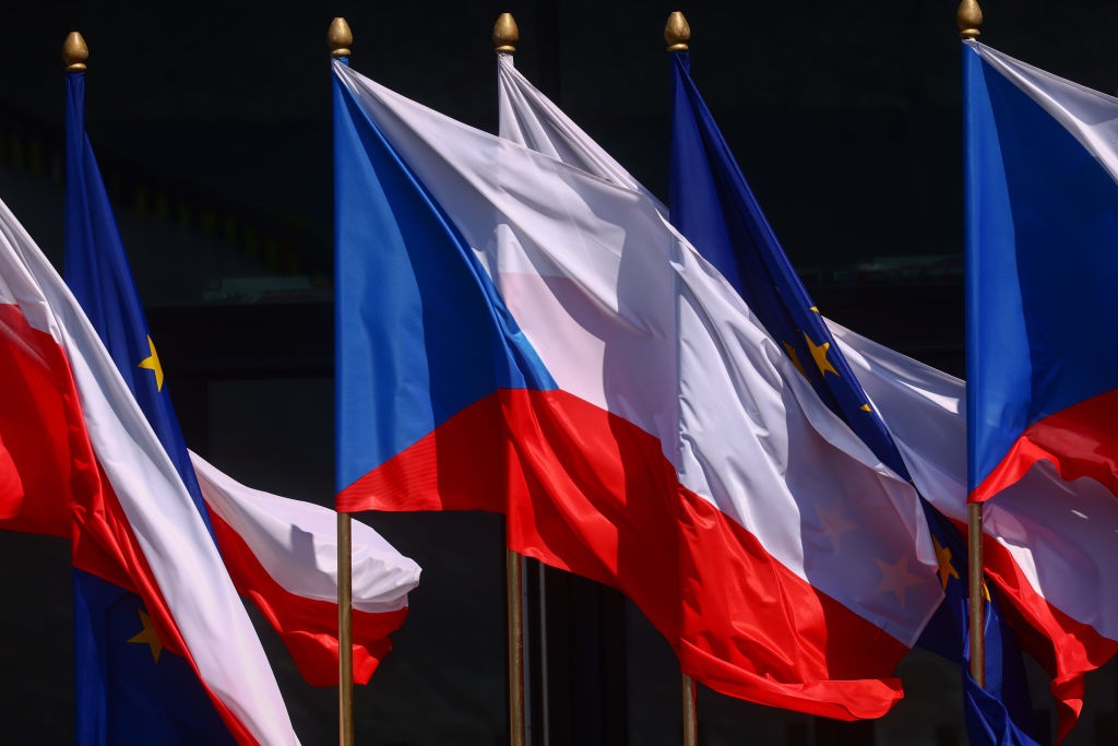 Новини світу - В Європі засудили зупинку допомоги США для України