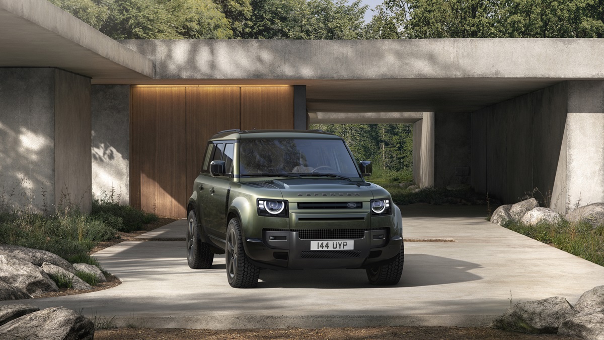 Авто новини - Представлено оновлений Land Rover Defender