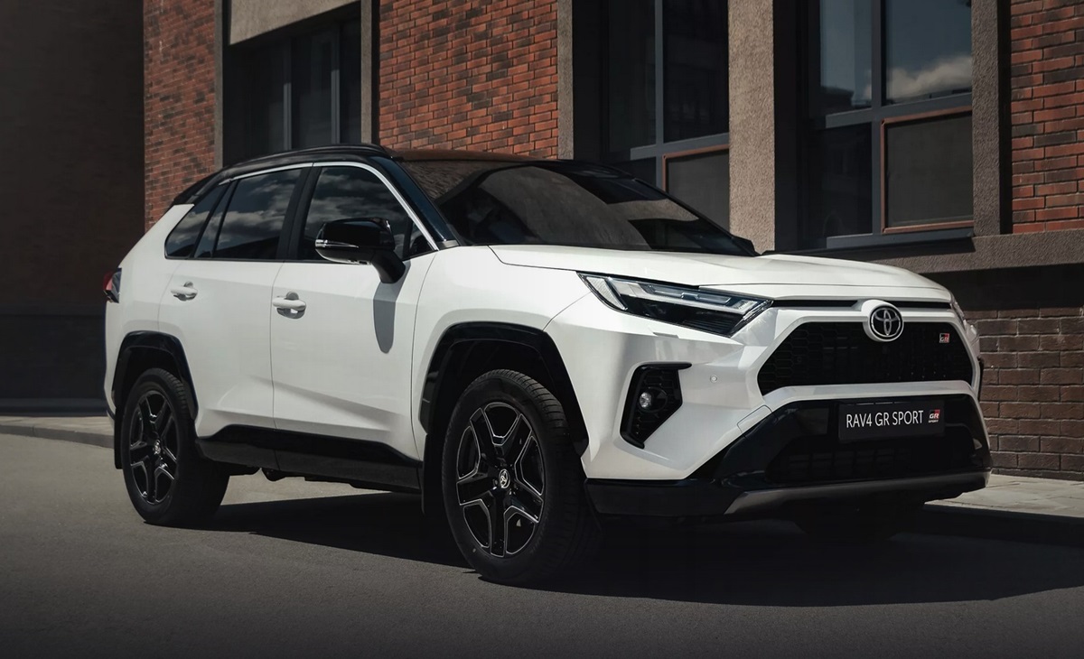 Авто новини - Toyota RAV4 став найпопулярнішим автомобілем у світі