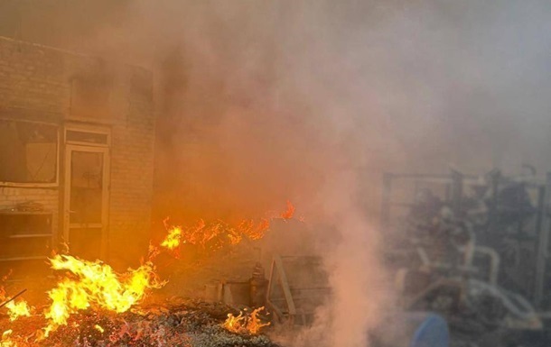 Новини України - Вдруге за день: РФ атакувала обʼєкт критичної інфраструктури в Чернігові