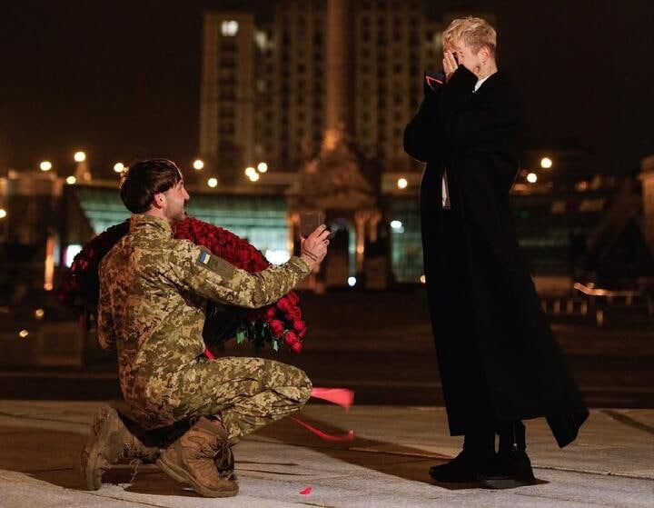 Новини культури - MELOVIN оголосив про заручини з військовим і вперше показав коханого