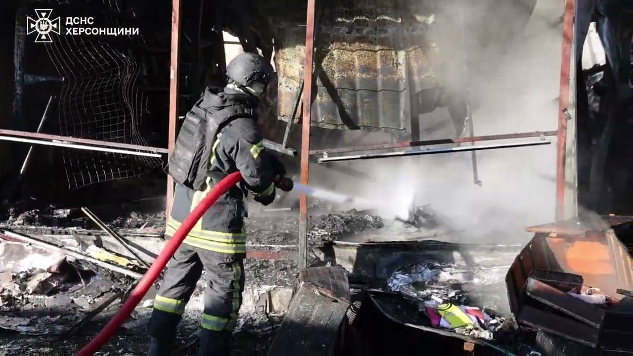 Херсон: російські війська завдали удару по міському ринку – загинув чоловік