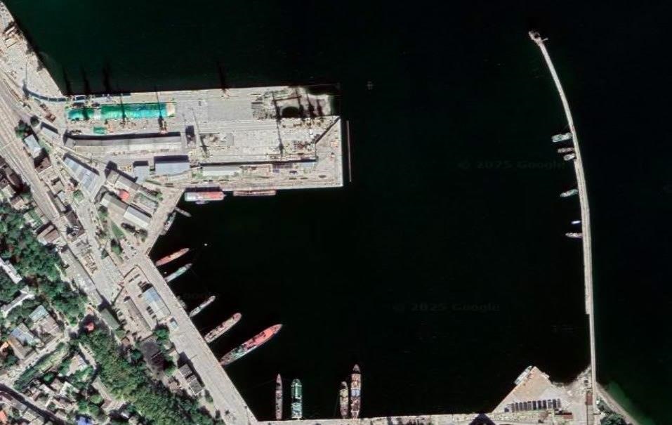 Новини України - Дрон уразив російський корабель в Криму - соцмережі