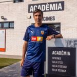 Тренер жіночої Валенсії трагічно загинув в океані з трьома своїми дітьми