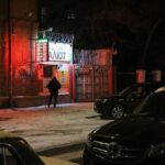 Долар всьоме оновив рекорд з початку року