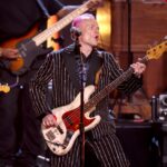 Flea з Red Hot Chili Peppers анонсував сольний альбом і світовий тур