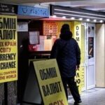 Курс гривні знижується наприкінці тижня