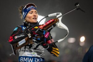 Німецькі біатлоністи, що перемогли в синглміксті в Чехії, позбулися медалей