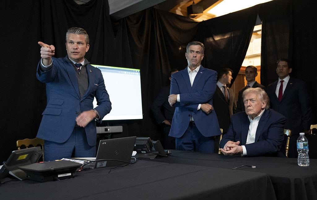 Новини світу - Трампу порадили підтримати соратників Мадуро замість опозиції - ЗМІ