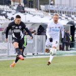 Колос приймав Полісся, але поступився з двома пропущеними