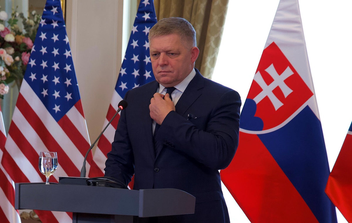 В Словаччині подадуть до прокуратури скаргу на державну зраду Фіцо
