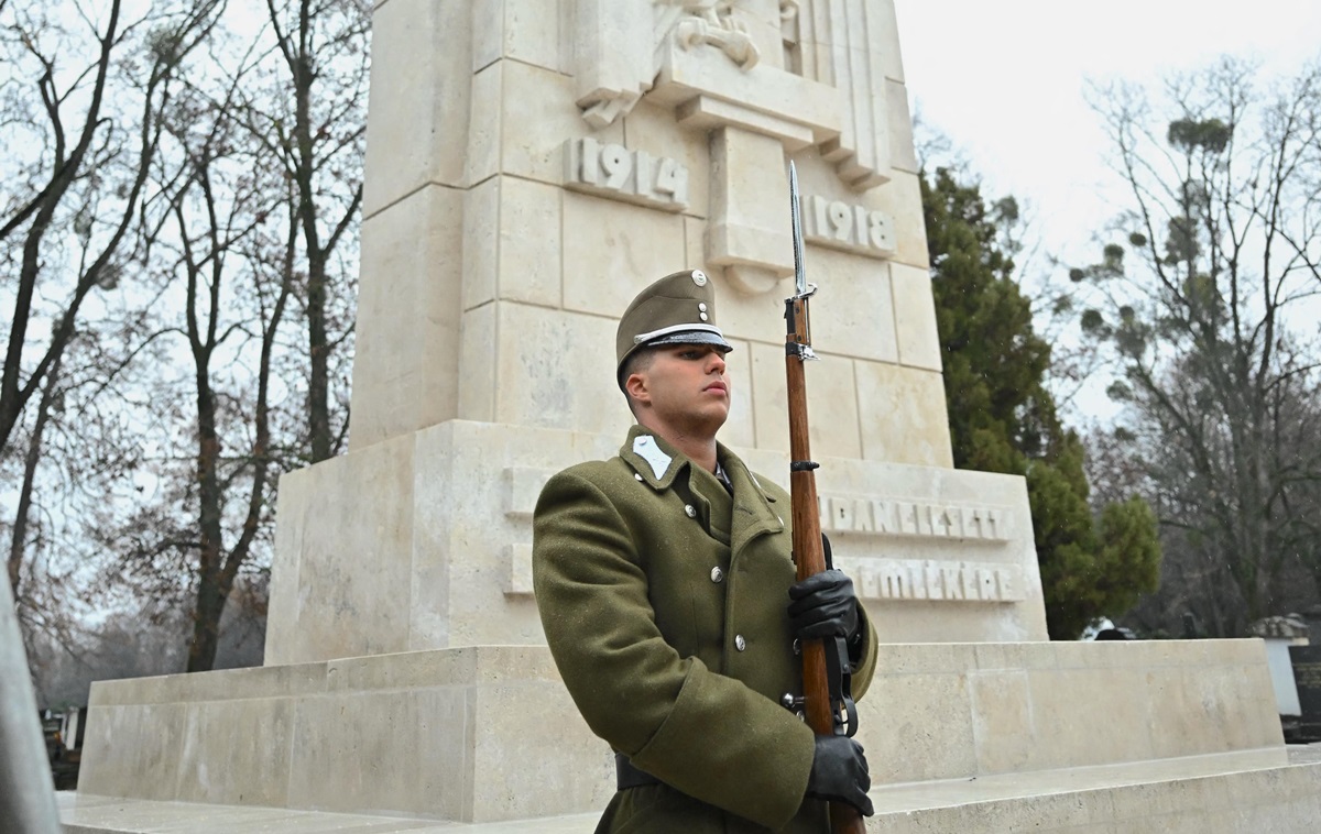 “Захист від України”: ЗМІ дізналися про стан армії Угорщини
