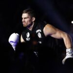 Кікбоксер Верховен налаштовується відстояти всі 12 раундів у бою з Усиком