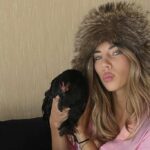 Одеситка принесла курку на манікюр