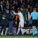 УЄФА покарає: Педру Нету понахабнів щодо бол-боя і дав натомість футболку