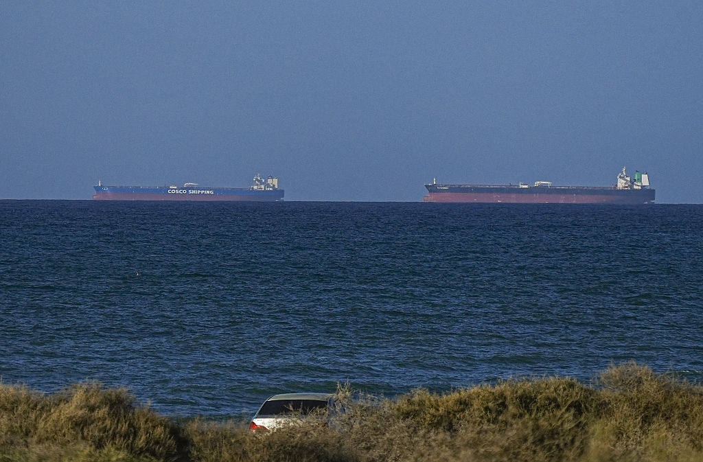 США і Іран відкрили Ормуз. Ціни на нафту реагують