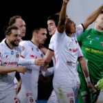 Верес перемагає Оболонь завдяки неуважності воротаря