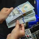 Офіційний курс долара зріс наприкінці тижня