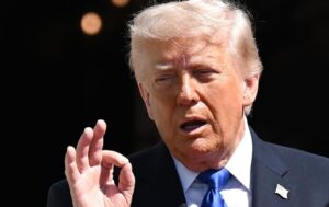 Трамп “дав час ЄС” для виконання торгової угоди зі США