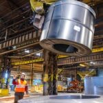 Україна скоротила виплавку сталі на 25% у квітні