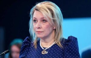 В РФ пожалілися на “примусову” видачу паспортів США дітям дипломатів