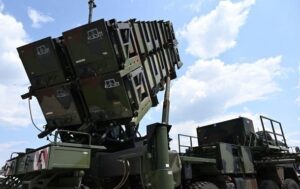 РФ вночі атакувала ракетами й дронами: є влучання